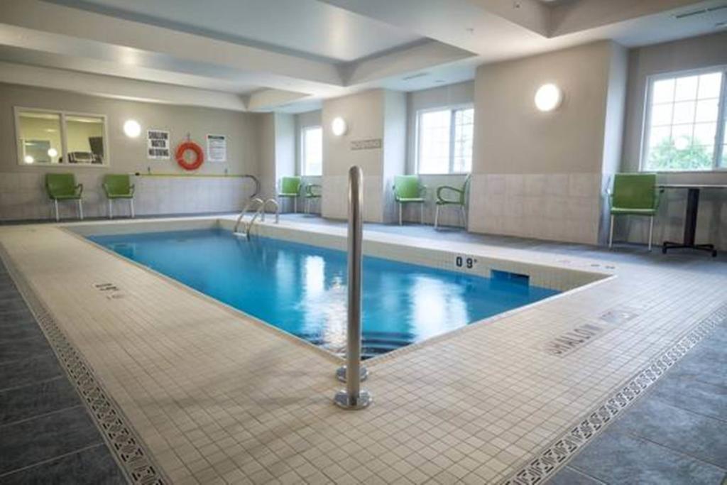 Microtel Inn & Suites Су-Сент-Марі Екстер'єр фото
