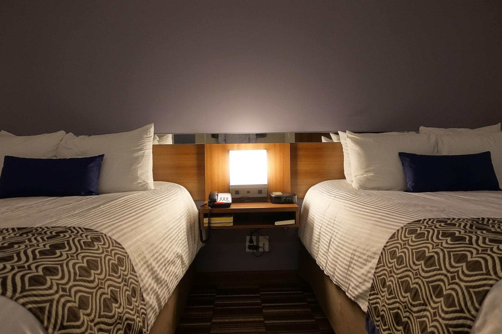 Microtel Inn & Suites Су-Сент-Марі Екстер'єр фото