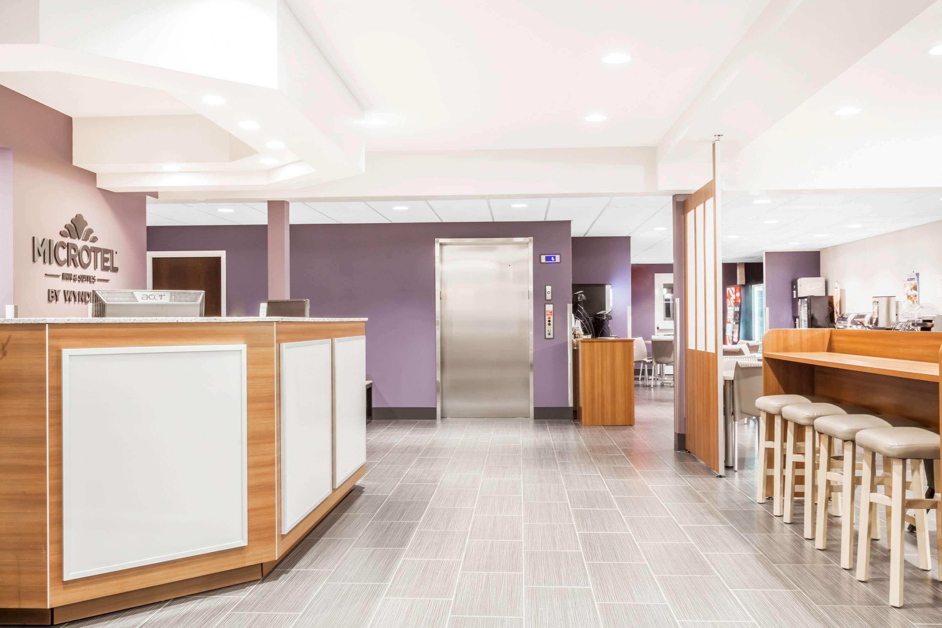 Microtel Inn & Suites Су-Сент-Марі Екстер'єр фото