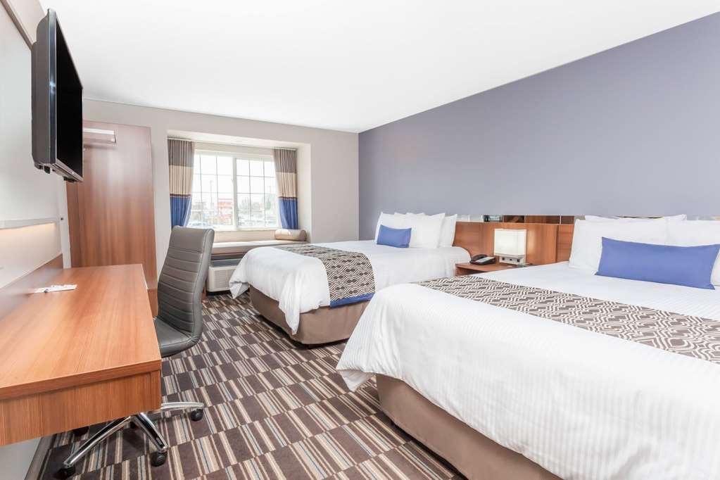 Microtel Inn & Suites Су-Сент-Марі Номер фото
